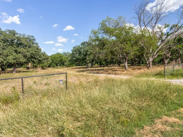 251 Dixon Rd, Aledo, TX 76008