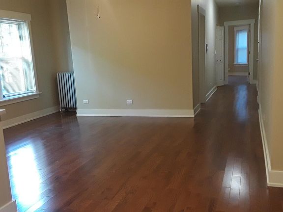 4th image of 6556 N Ashland Ave APT 3