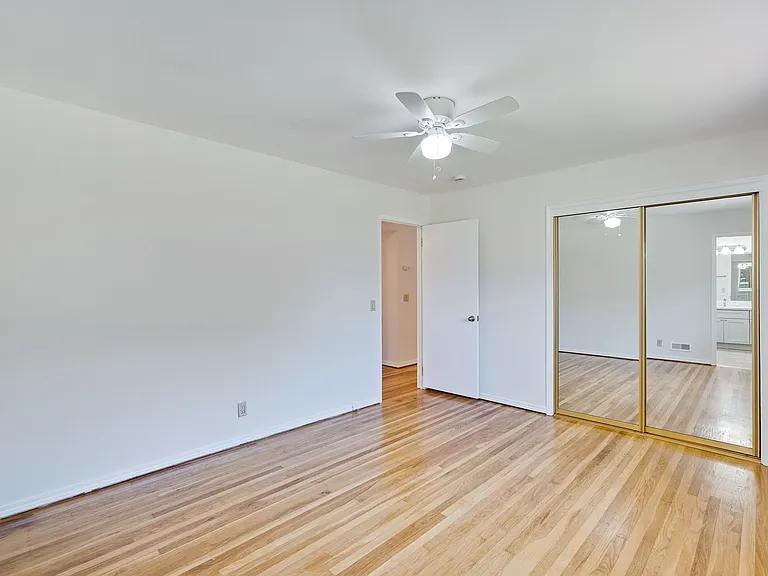 1572 Tobias Dr — Photo 18