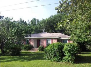 2392 Erskine Ave, Charleston, SC 29414