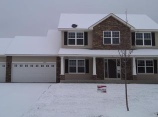 2410 Acorn Pt, Victoria, MN 55386