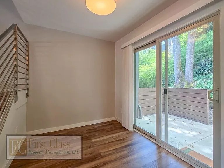2786 NW Quimby St — Photo 8