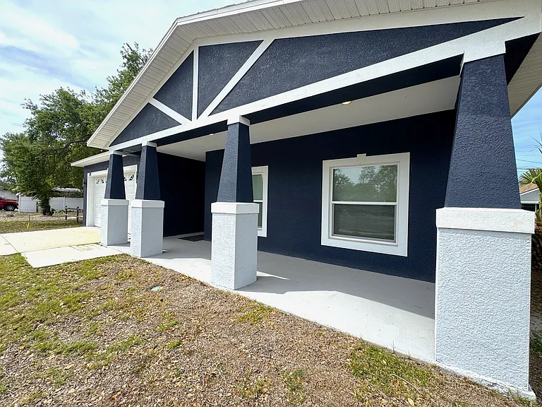 302 Archimedes St — Photo 3