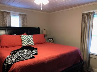 125 Sheriff Rd #A, Central, SC 29630