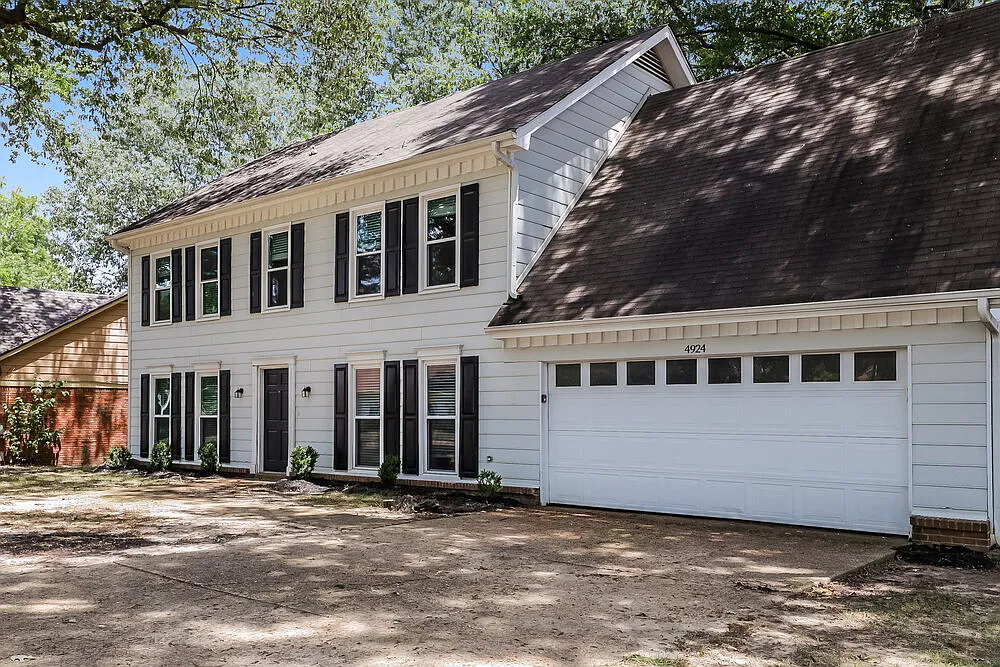 4 bed, 2.5 bath, 2466 sqft, $1,905 — Photo 4