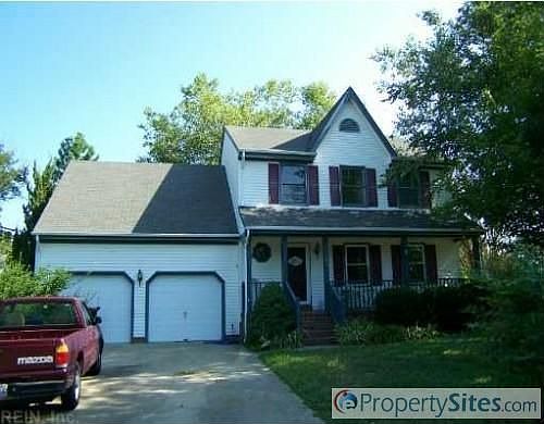 1st image of 904 Drury Ln