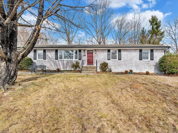 4111 Chesterton St SW, Roanoke, VA 24018