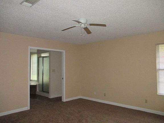 5th image of 9800 Bridgewood Ln
