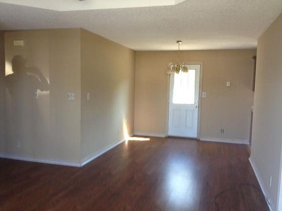 4th image of 177 Monarch Ln