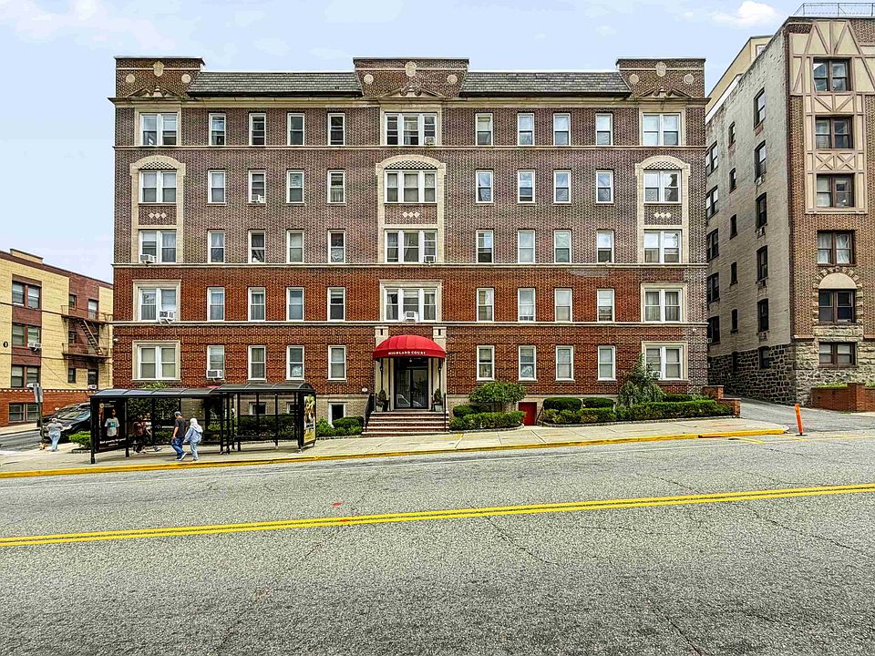 1st image of 6045 Boulevard East #D9