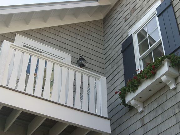 Private Porch of Jack & Jill