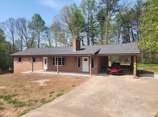 4224 Smokey Creek Rd, Lenoir, NC 28645