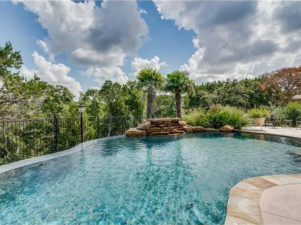 101 Pierce Range Dr, Lakeway, TX 78738