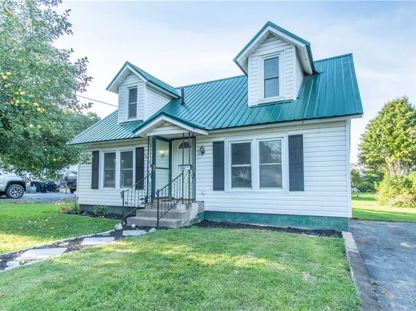86 1/2 Champion St, Carthage, NY 13619