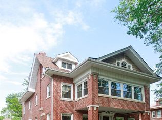 6826 S Bennett Ave, Chicago, IL 60649