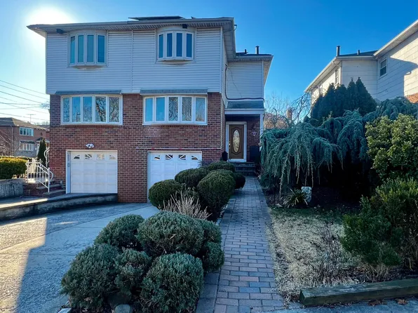 199-18 Cross Island Parkway image 1 of 18