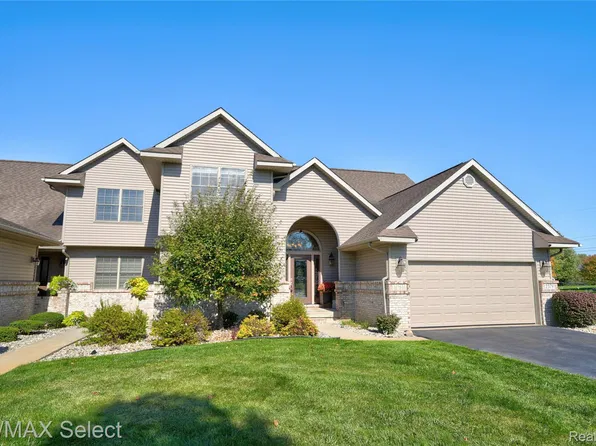 2379 Crossings Cir, Davison, MI 48423