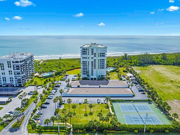 3rd image of 2700 N Highway A1a #1202