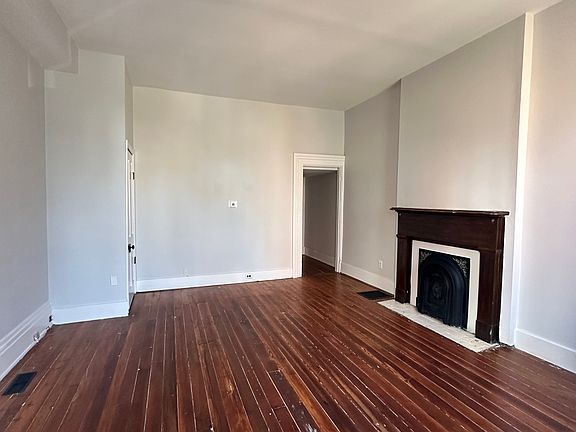 Living Room (right when you walk in)