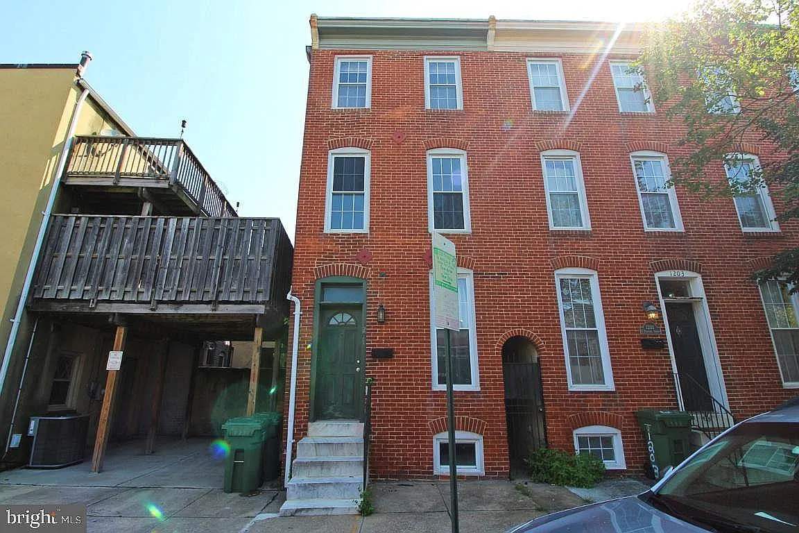 1201 S Hanover St — Photo 1