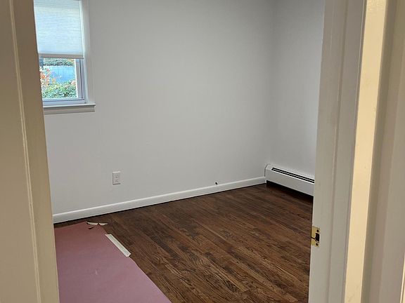 4th image of 22 Mountain Ave #1