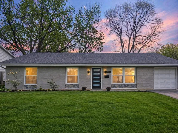 7855 Kensington Ln, Hanover Park, IL 60133