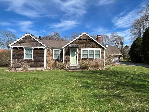 55 Howland Ave, Jamestown, RI 02835