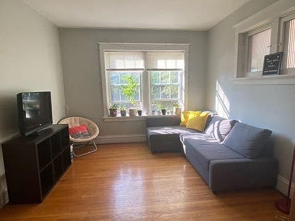 4th image of 1510 McCausland Ave APT 1N