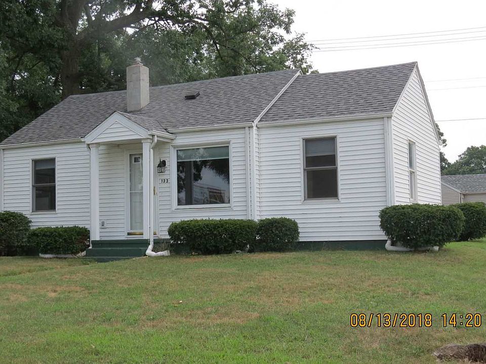 1st image of 133 W Russ Ave