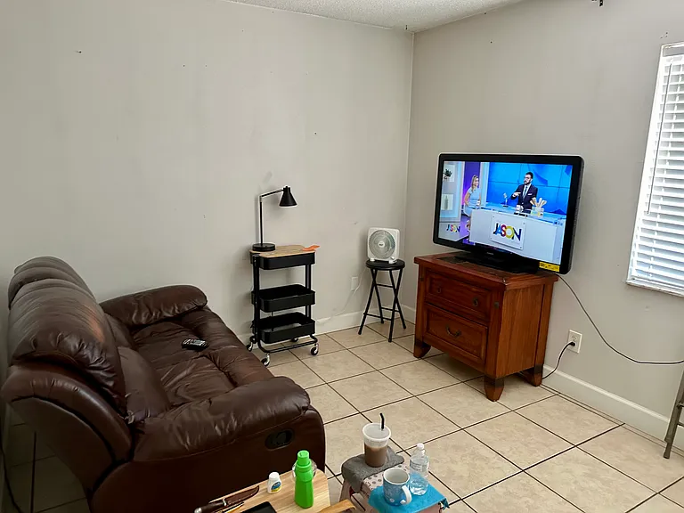 641 Macduff Ln #A — Photo 10