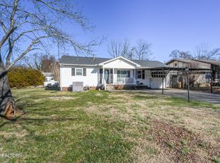 2620 Marshall St, Maryville, TN 37804