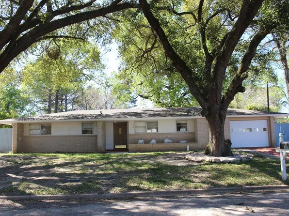 1503 Caradine St, Jasper, TX 75951