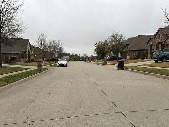 4th image of 1321 Greenrock Ct