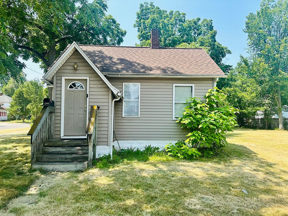 1st image of 1541 6th St