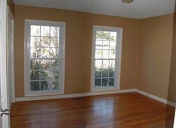 5th image of 207 Vine St
