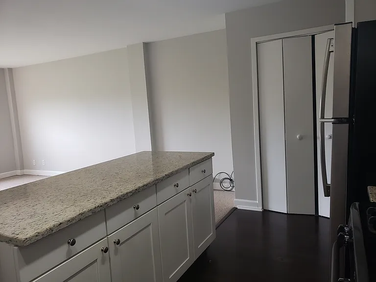 2285 Peachtree Rd NE #904 — Photo 12