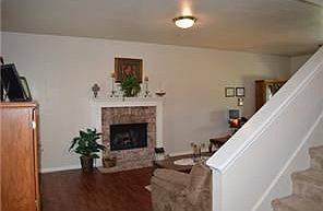 3rd image of 503 Kates Way