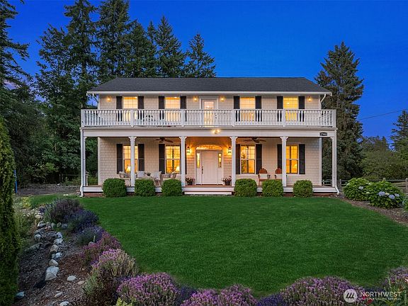 3rd image of 17008 Peterson Way NE