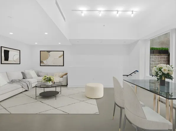 459 West 18th Street image 5 of 22