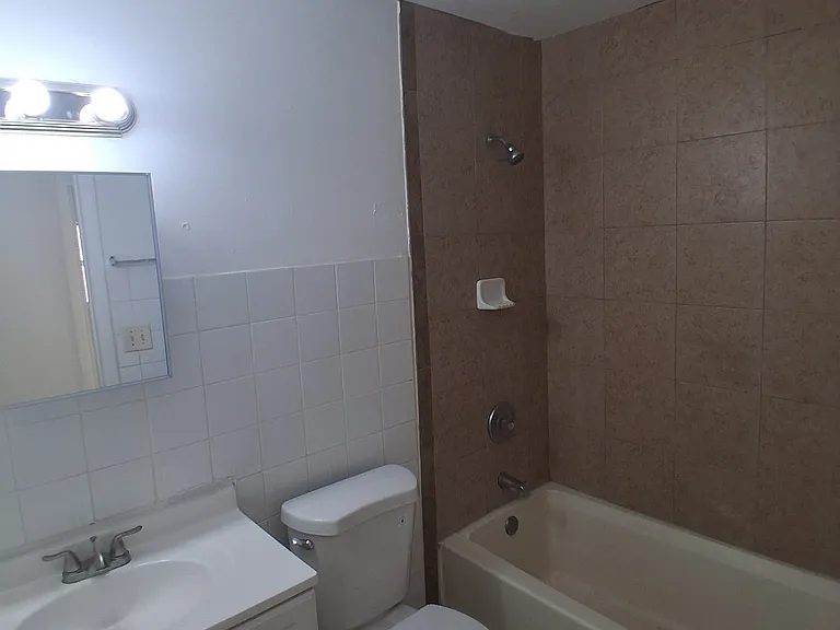 401 SW 13th Pl #705 — Photo 2