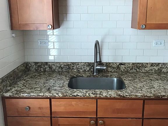 5th image of 21 Franklin Ave #2