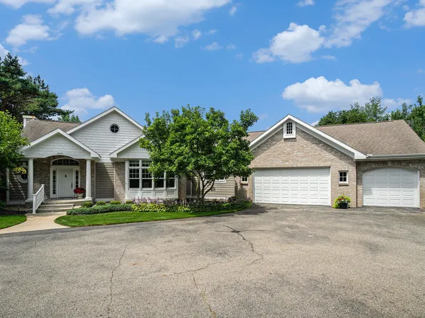 4966 Pine Cove Ln, West Olive, MI 49460