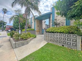 1350 E Washington Blvd, Pasadena, CA