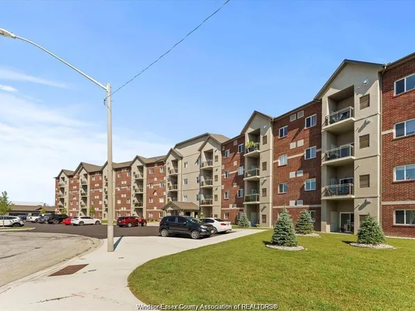 1888 Westview Park Blvd #313, Lasalle, ON N9H 2R8