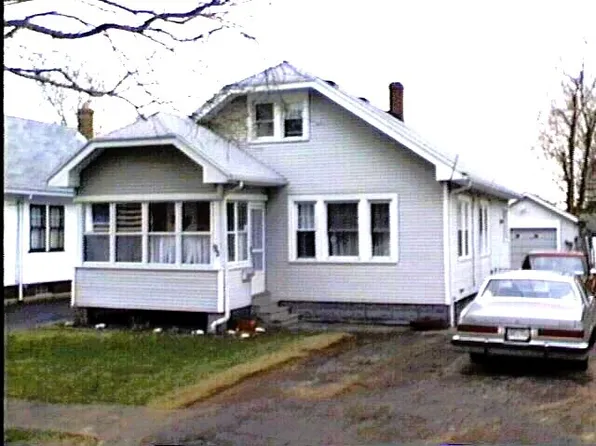 92 Camden St, Rochester, NY 14612