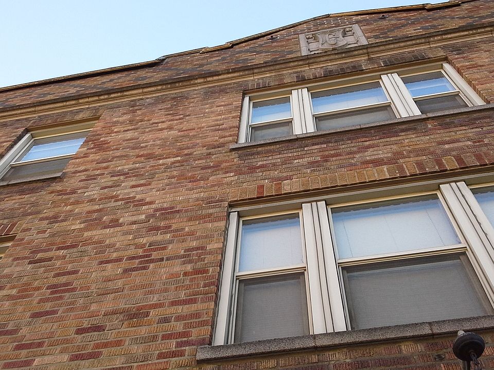 1st image of 4555 15th Ave NE APT 224