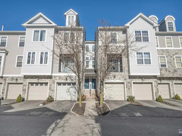 173 Winchester Ct, Clifton, NJ 07013