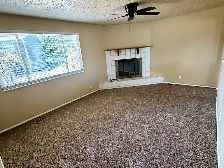 7349 W Gettysburg Dr — Photo 5