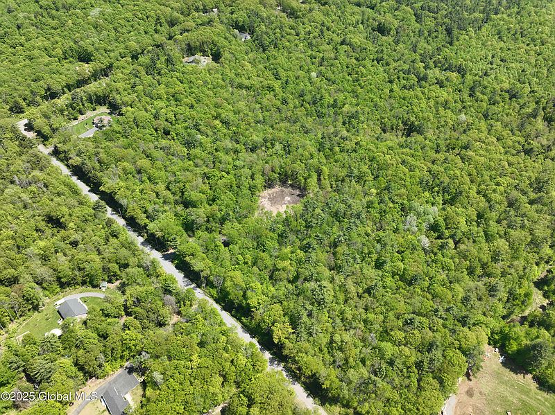 2nd image of 36 Griffen Road
