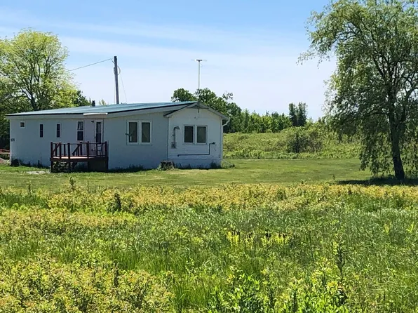 979 Silver Ridge Road, Silver Ridge Twp, ME 04776